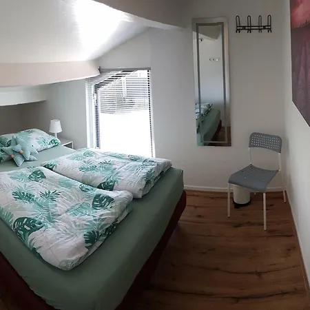 Leukstehuisegmond *